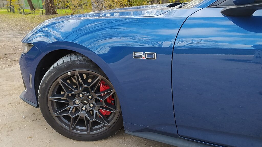 test ford mustang v8 convertible