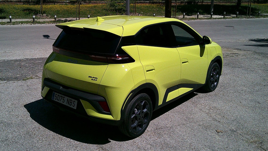 presentación BYD Dolphin Surf