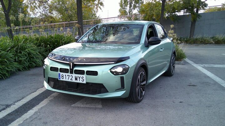 Lancia Ypsilon Hybrid