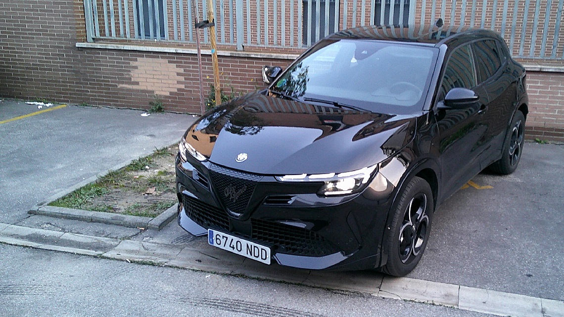 Prueba: Alfa Romeo Junior Ibrida Q4