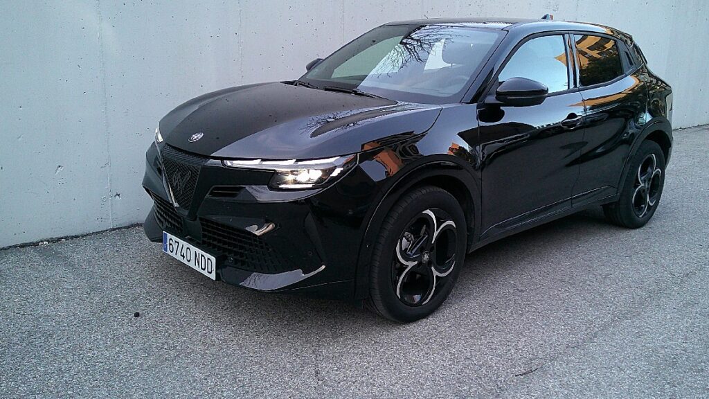 Alfa Romeo Junior Q4 Intensa