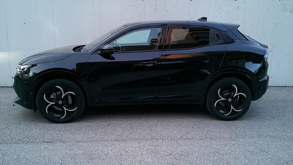 Alfa Romeo Junior Q4 Intensa