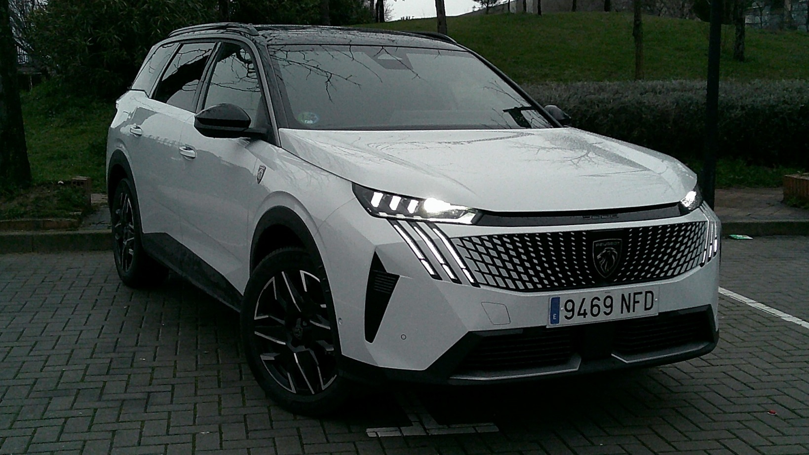 test Peugeot 5009 GT Hybrid